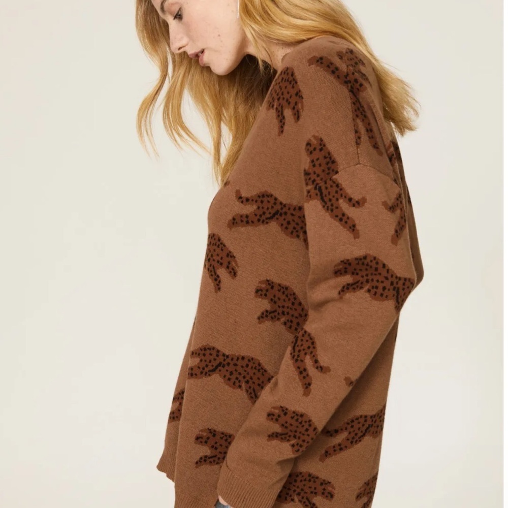 Show me your mumu Gilligan jumping cheetah sweater - Picture 5 of 11